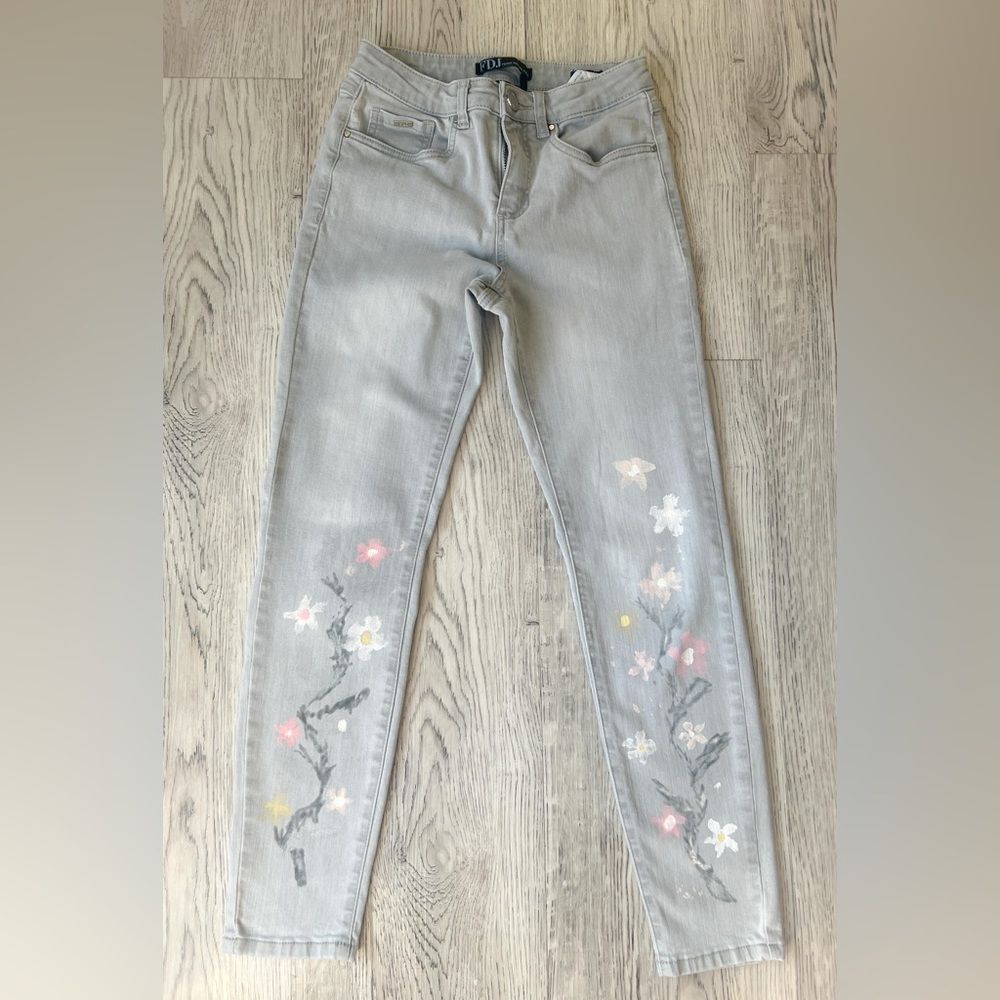 FDJ Olivia Straight Painted Ankle Pant